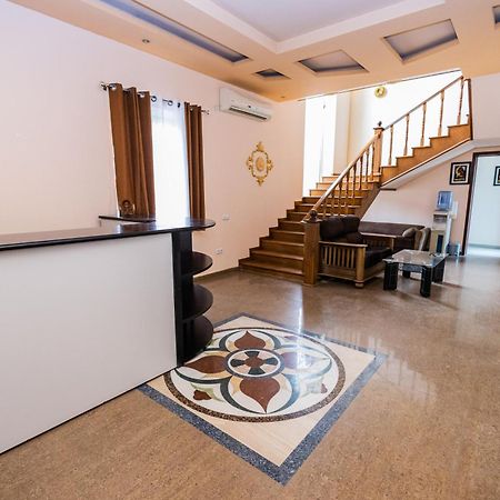 Yan Hotel Єреван Екстер'єр фото